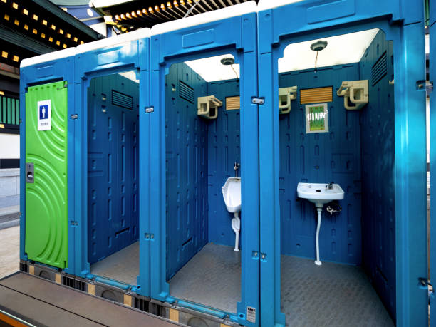 Best Porta potty delivery and setup  in Mount Clemens, MI